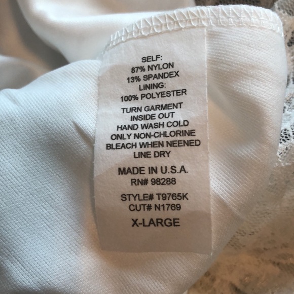 Cal style women’s blouse - Picture 8 of 8